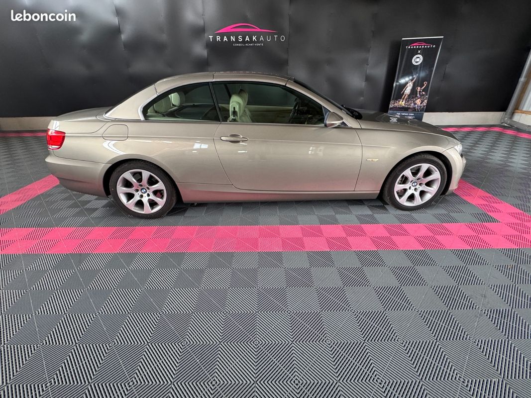 BMW SERIE 3 CAB E93 330i Luxe A (image 8)