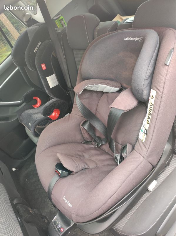 Ensemble siège auto et base ISOFIX bébé confort (image 5)