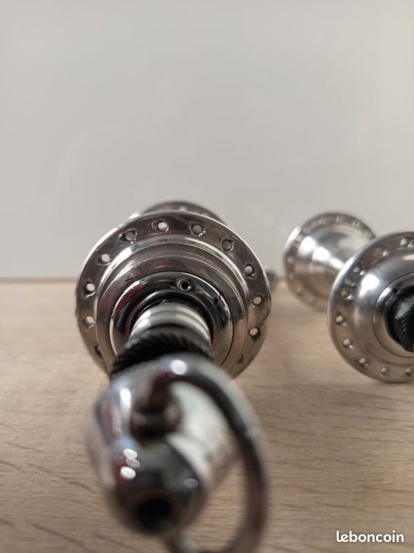 Paire De Moyeux Campagnolo Record 24 Trous – Alu Argent, NOS Pour Vélo Course