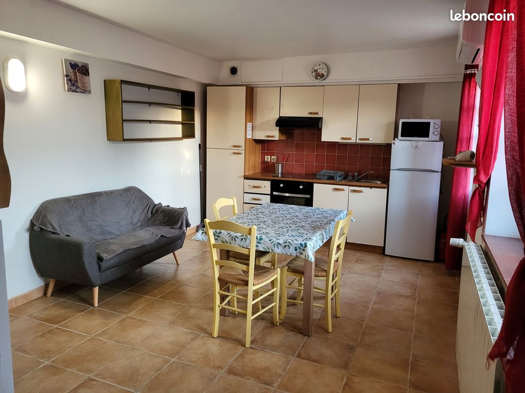 Appartement 1 pièce 30 m² · à Vallon-Pont-d'Arc · 30 m² · 400 €/mois
