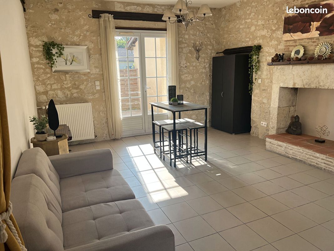 Maison 2 pièces 70 m² · à Saint-Eutrope-de-Born · 70 m² · 580 €