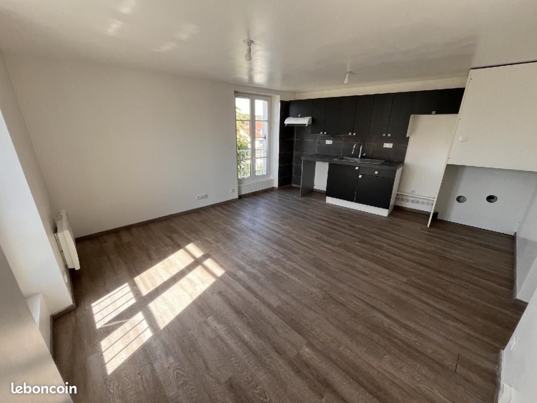 Appartement 2 pièces 42 m² · à Mantes-la-Jolie · 42 m² · 740 €/mois