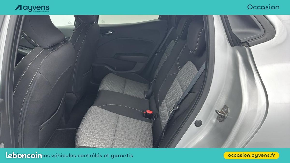 Renault Clio 1.6 E-Tech 145ch full hybrid Evolution (image 20)