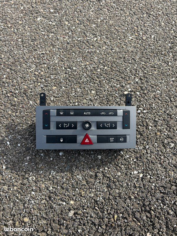 Commande Chauffage/clim Automatique Peugeot 407 Coupé - Réf 96573322XA (occasion)