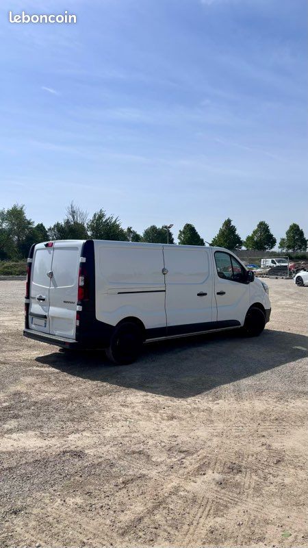 RENAULT TRAFIC FG 3T L2H1 2.0 Blue dCi 150 EDC 6 Grand confort (Boîte Automatique + caméra ) Prix TTC (image 2)