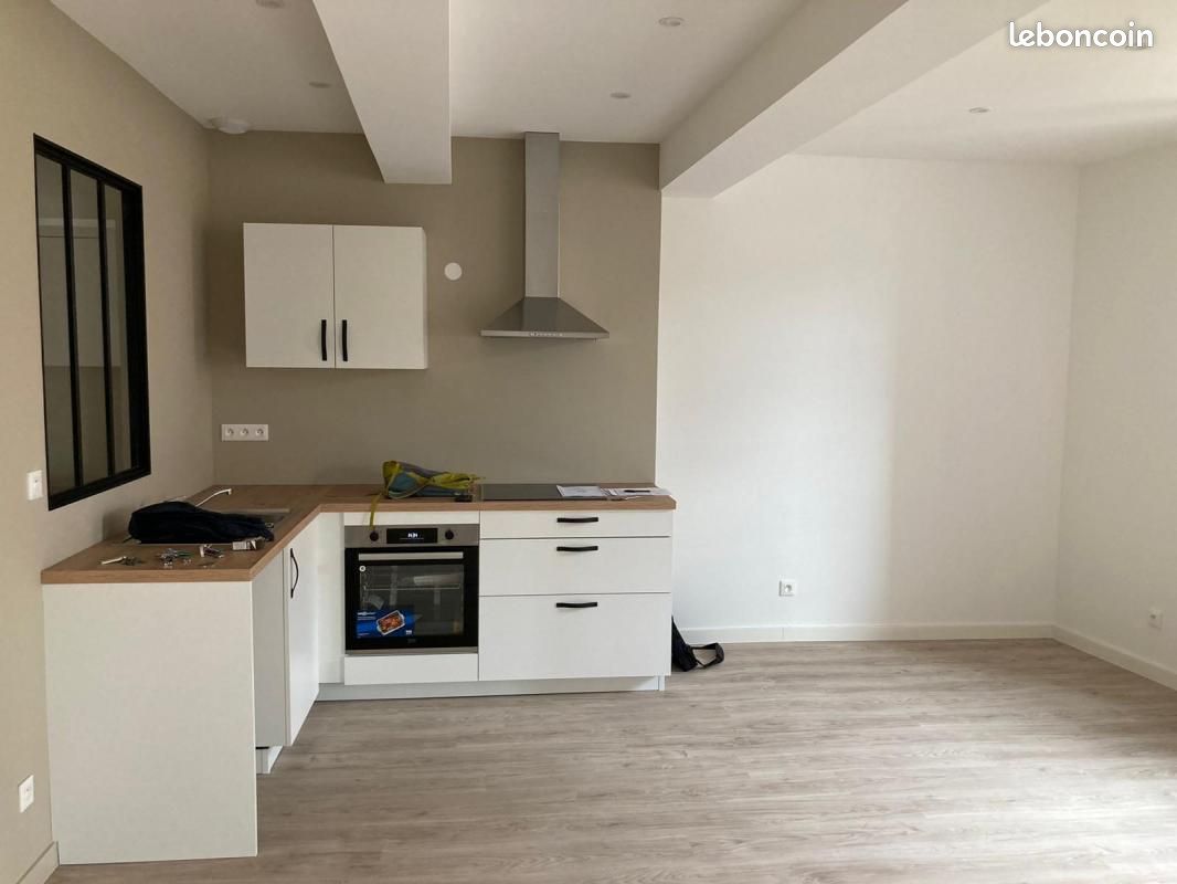 Appartement a louer bourgoin-jallieu - 1 pièce(s) - 75 m2 - Surfyn