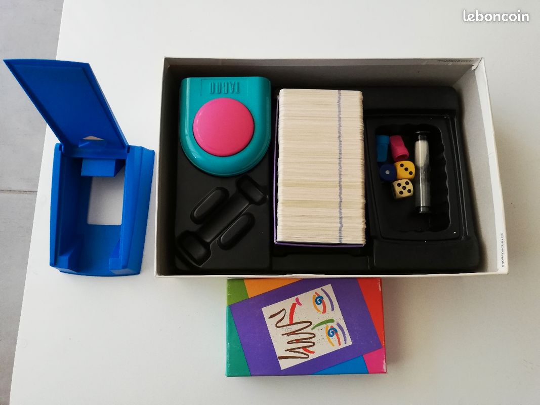 Jeux de société 4 en 1 : un ensemble de 4 jeux de société classiques