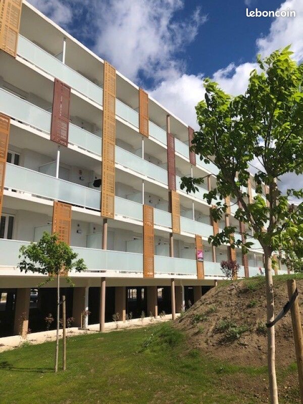 Appartement 1 pièce 18 m² · à Nîmes · 18 m² · 385 €
