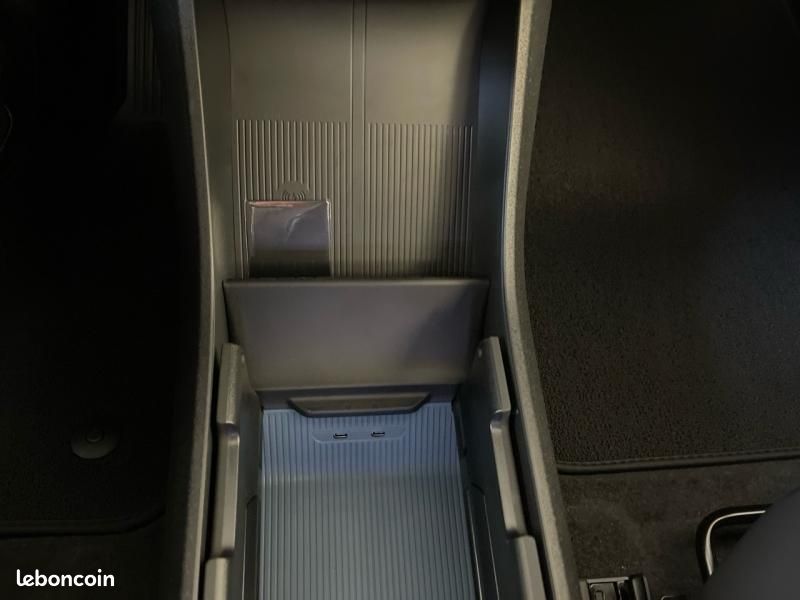 Volvo EX30 Single Extended Range 272ch Plus (image 16)