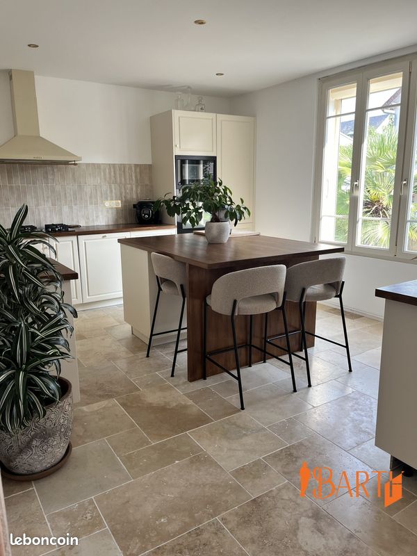 Maison 5 pièces 106 m² · à Bourges · 106 m² · 244 000 €