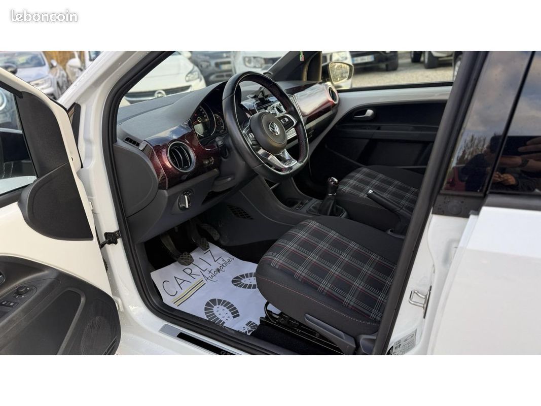 VOLKSWAGEN UP 1.0 TSI BlueMotion 115cv GTI Boite 6 (image 15)