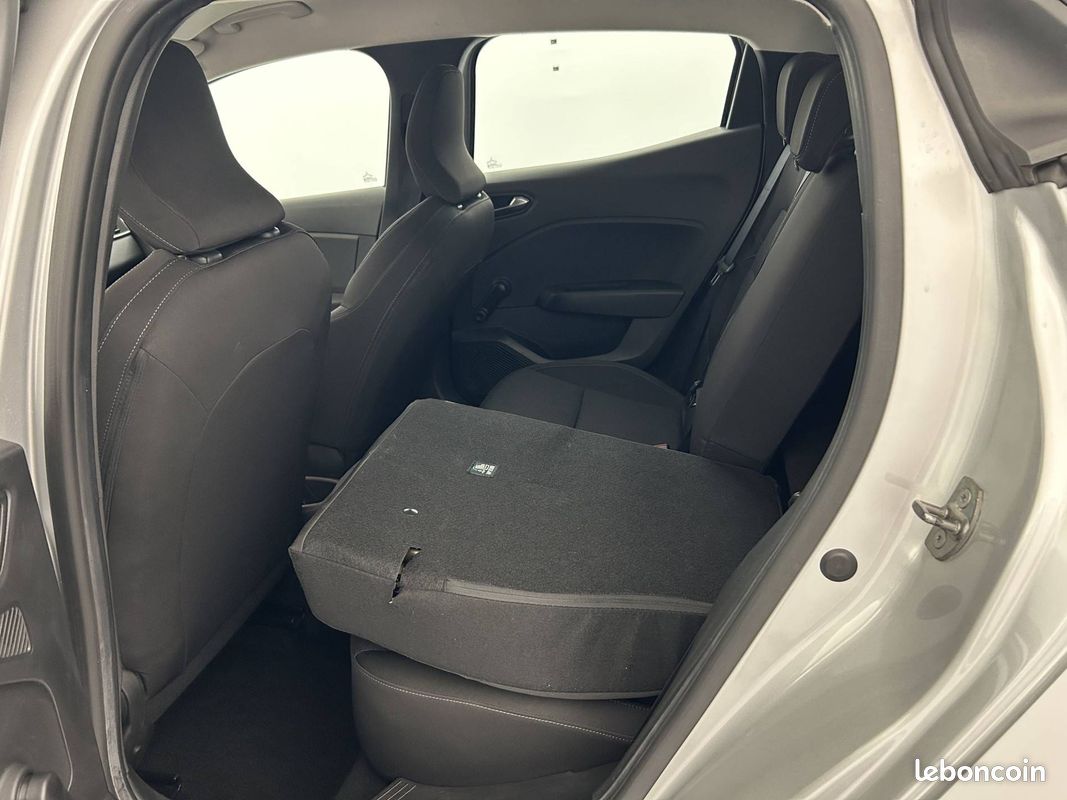 RENAULT Clio TCe 90 Equilibre (image 27)