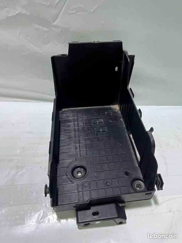 Cache batterie Peugeot 208/2008 REF 9801801880 (image 1)