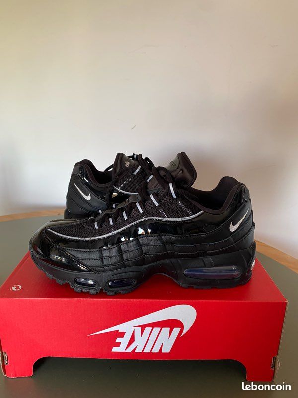 Nike Air Max 95 OG (image 1)