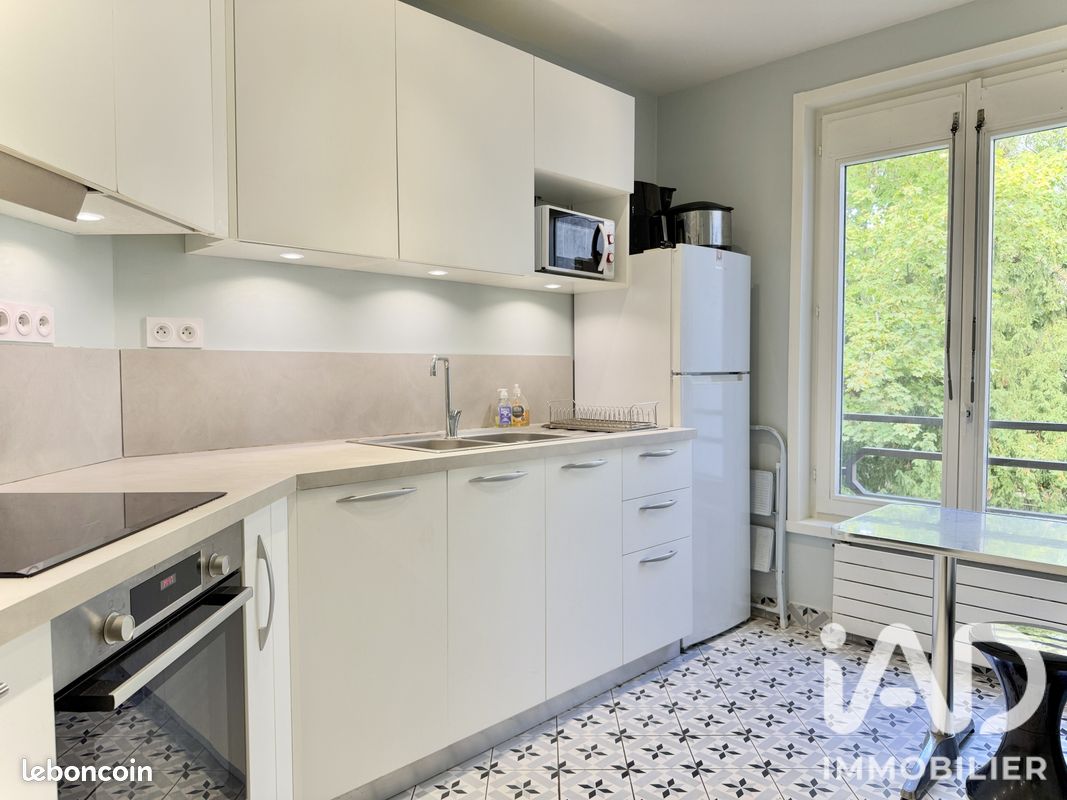Appartement 3 pièces 96 m² · à Saint-Germain-en-Laye · 96 m² · 790 000 €