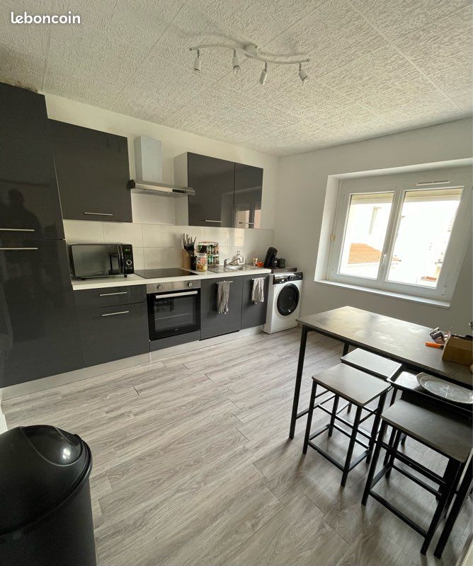 Maison 4 pièces 55 m² · à Étrépilly · 55 m² · 990 €