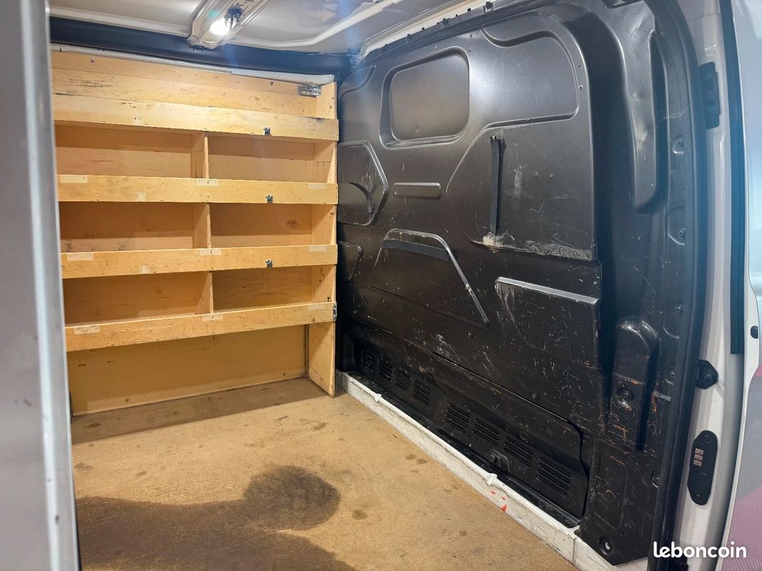 FORD TRANSIT CUSTOM FOURGON L1H1 2.0 ECOBLUE 185ch BVA SPORT | KIT DISTRIB OK / Vidange BVA OK & Révision OK (image 28)