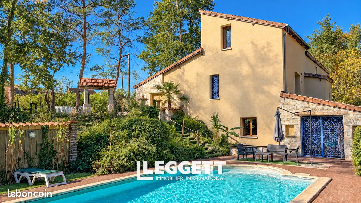 Maison 8 pièces 225 m² · à Souillac · 225 m² · 539 000 €