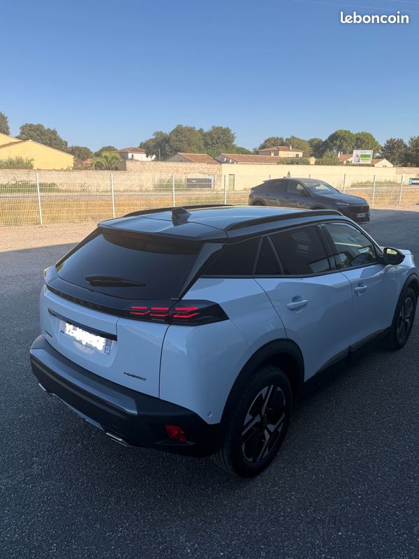 PEUGEOT 2008 GT HYBRID 145CH e-dcs6 (image 2)