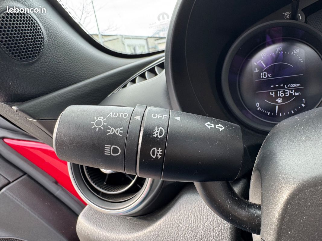 FIAT 124 SPIDER 1.4L MULTIAIR 140CH LUSSO PLUS / CAMERA DE RECUL + GPS + INTERIEUR CUIr (image 19)
