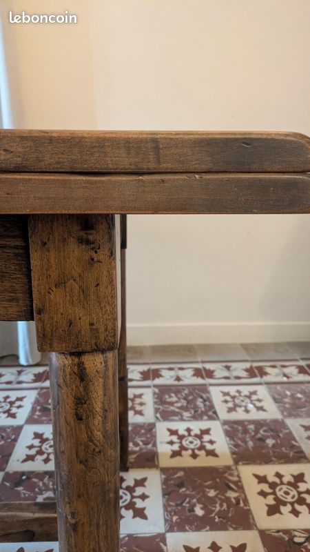 Table ancienne en bois massif avec rallonges intégrées – 142 cm à 245 cm (image 4)