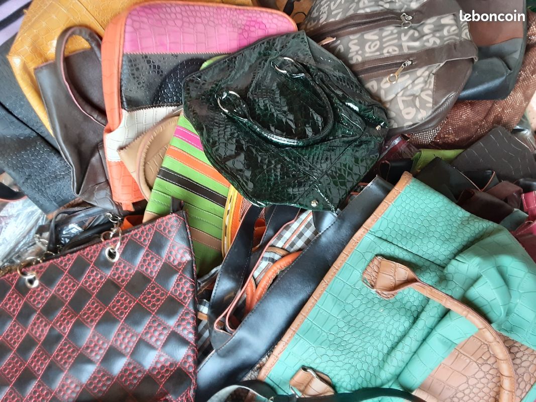 Lot de 166 sacs (image 3)