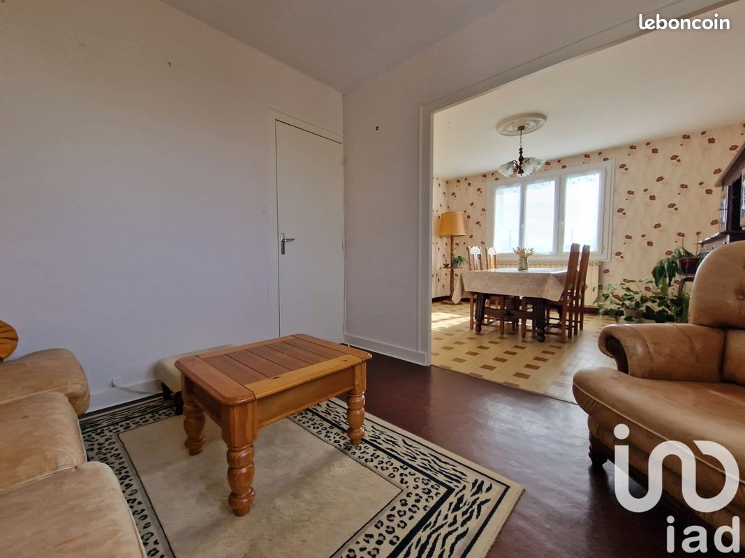 Maison 3 pièces 70 m² - Loretz-d'Argenton 79290 (image principale 3)