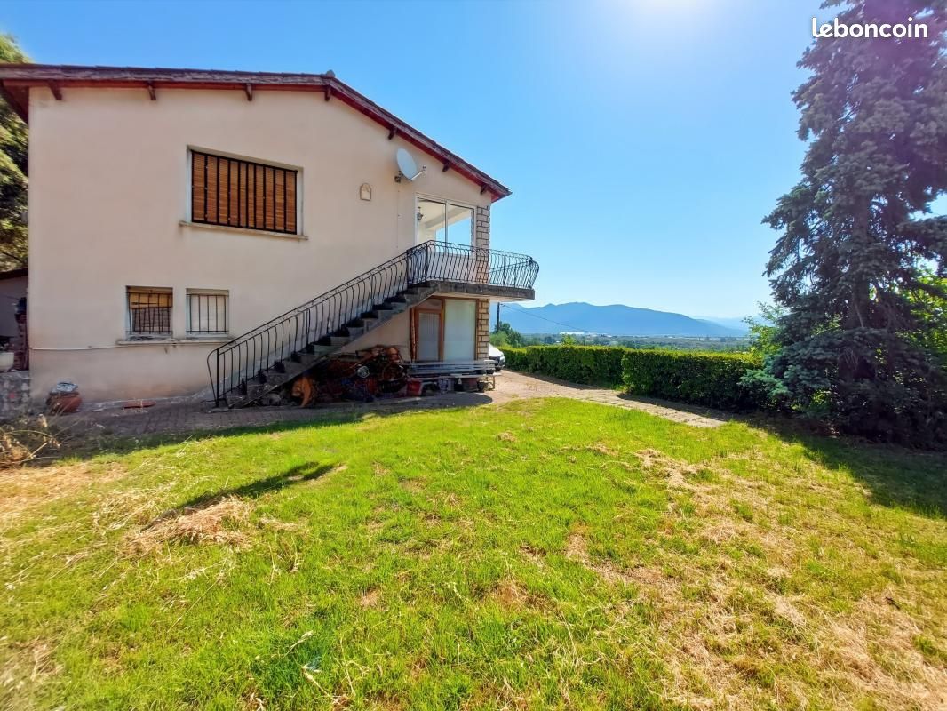Maison 7 pièces 154 m² · à Montfort · 154 m² · 285 000 €