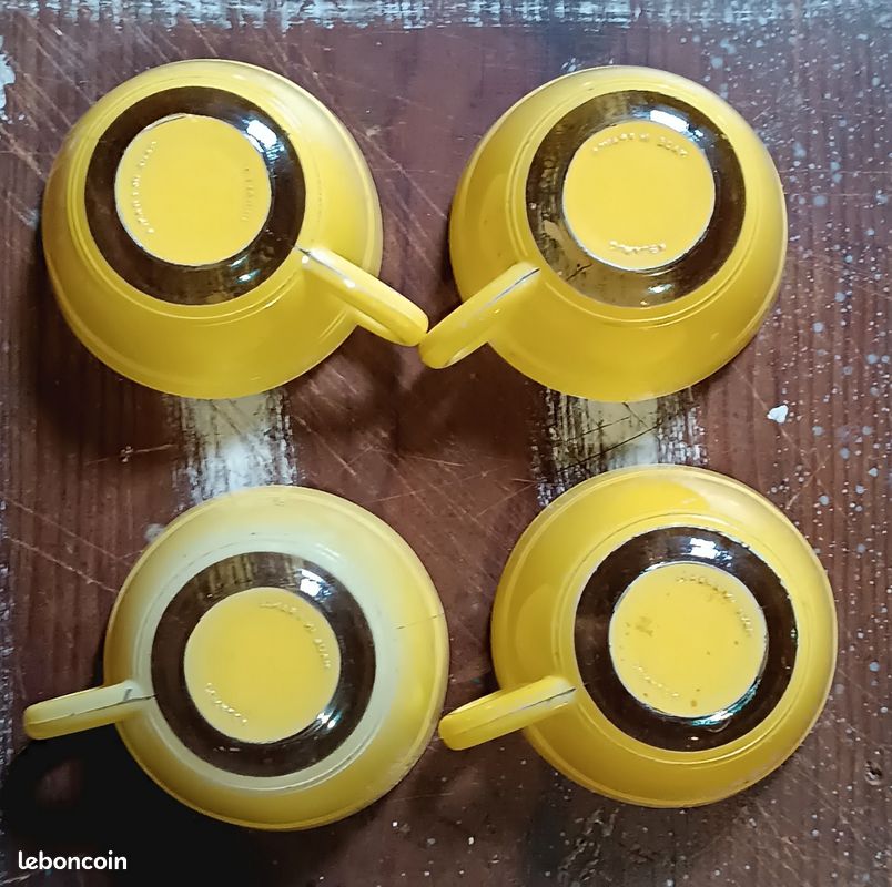 Tasses et sous tasses vintage duralex jaunes - Arts de la table