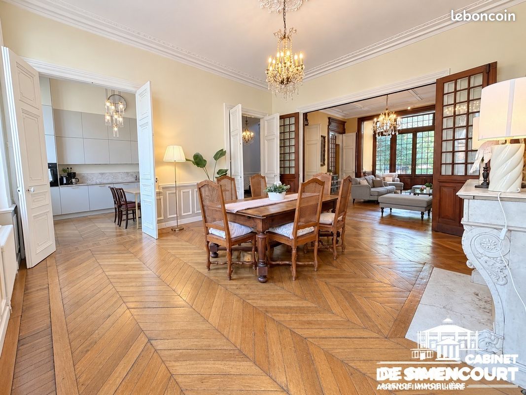 Maison 10 pièces 414 m² · à Amiens · 414 m² · 1 199 900 €