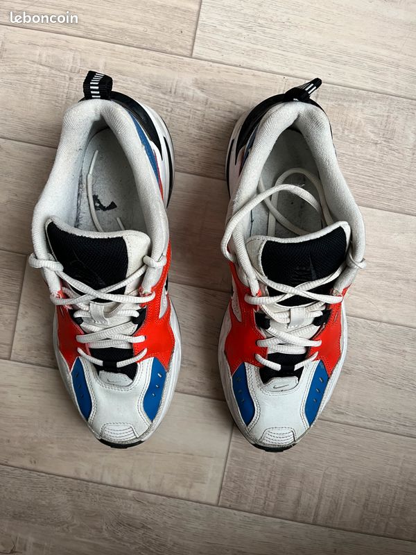 Nike M2K Tekno blanc bleu et rouge Chaussures