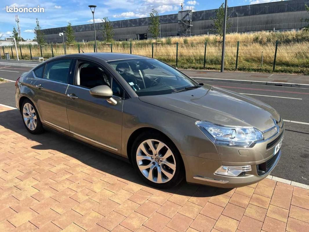 Citroën C5 2.7 HDI (image 2)
