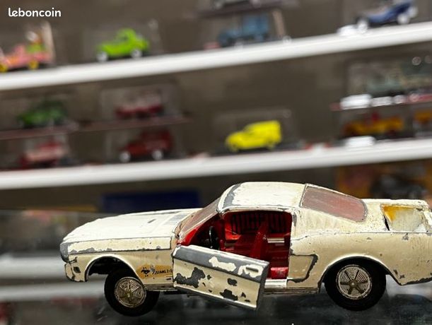 Dinky Toys Ford Mustang et Capri Parts Voitures - France