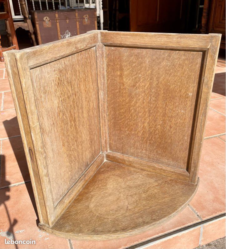 Étagère d’angle en bois (image 1)