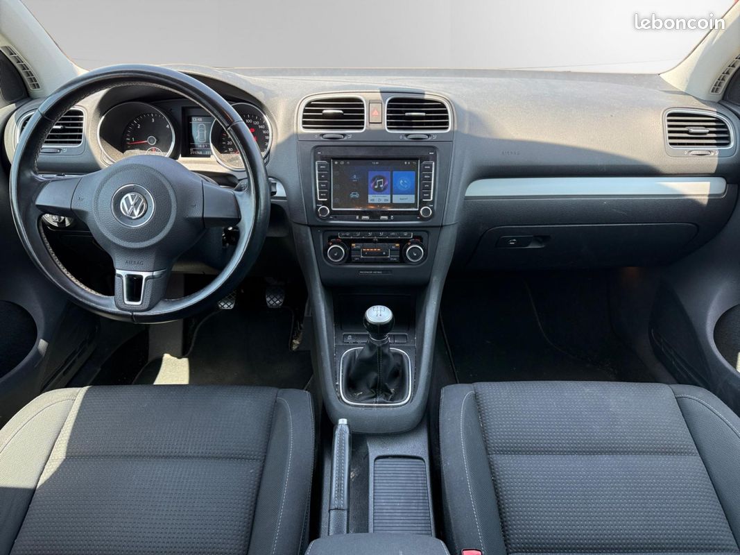 VOLKSWAGEN GOLF 6 1.6 TDi 16v 105cv / Clim auto / Kit distribution ok (image 14)