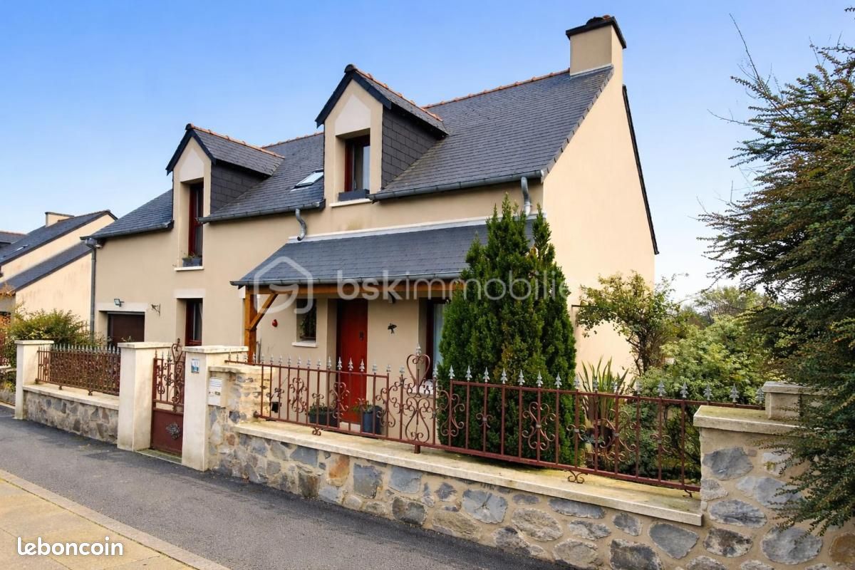 Maison 5 pièces 108 m² · à Châtillon-en-Vendelais · 108 m² · 254 500 €