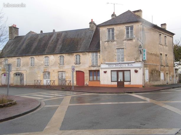 Immeuble 312 m² Falaise