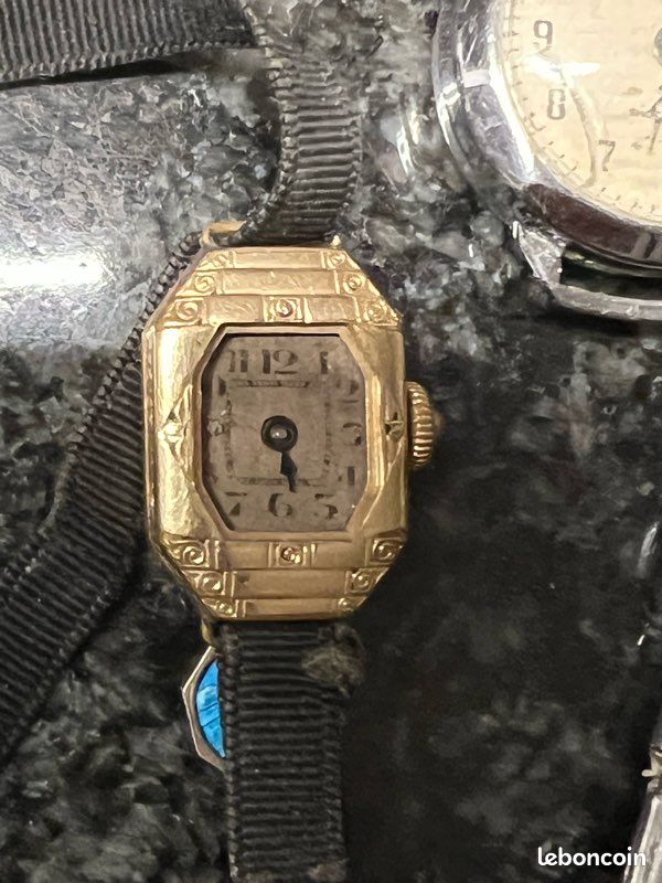 Montre Femme Timex Vintage à Restaurer - Avec Bracelet - Montre Ancienne