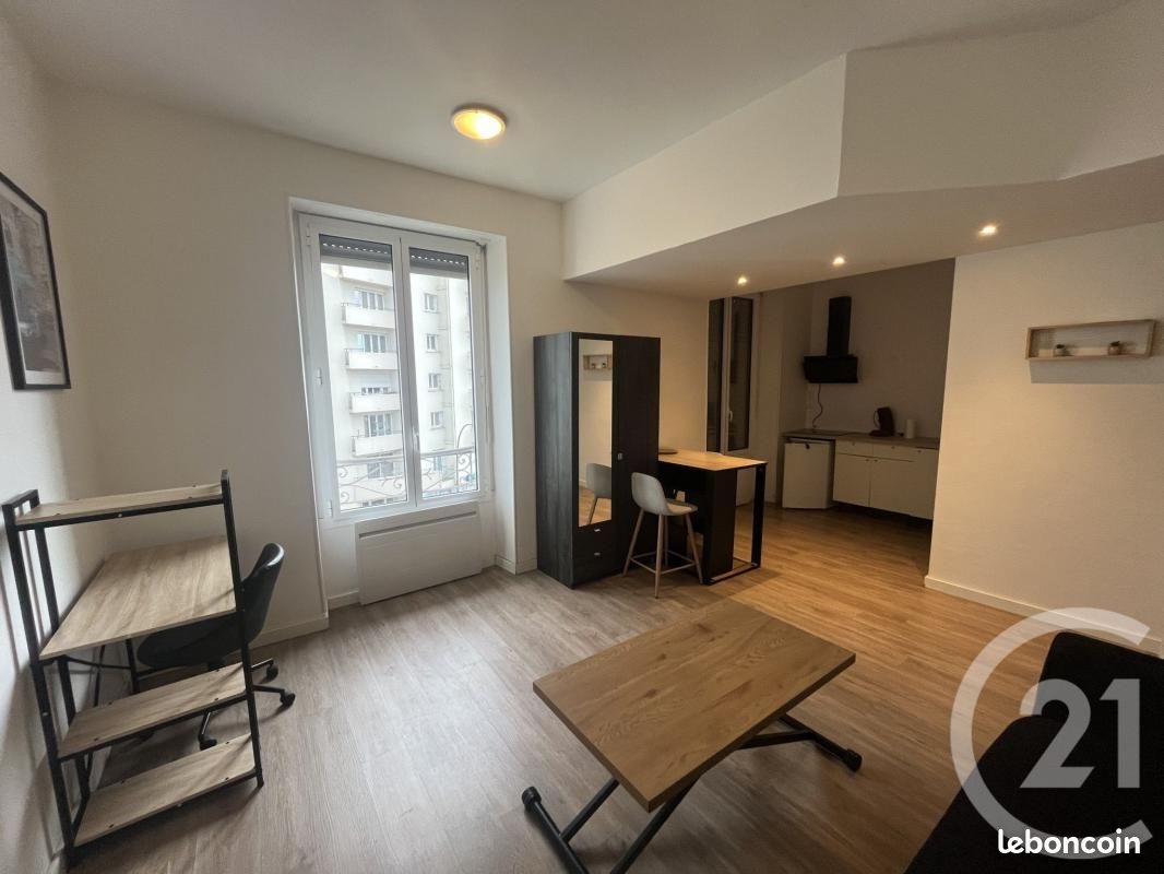 Appartement 6 pièces 105 m² · à Pau · 105 m² · 184 000 €