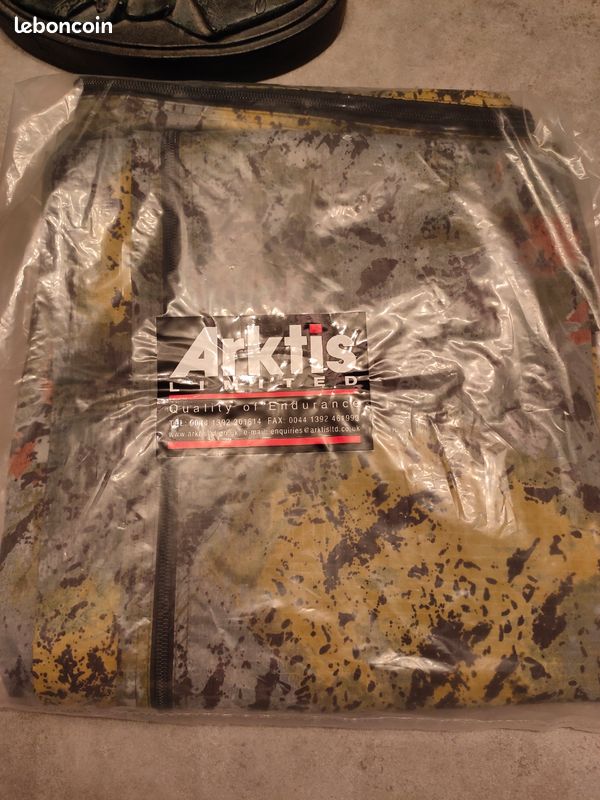 Couteau Survival camouflage avec étui - Patrol Couteau Survival camouflage avec étui - Patrol