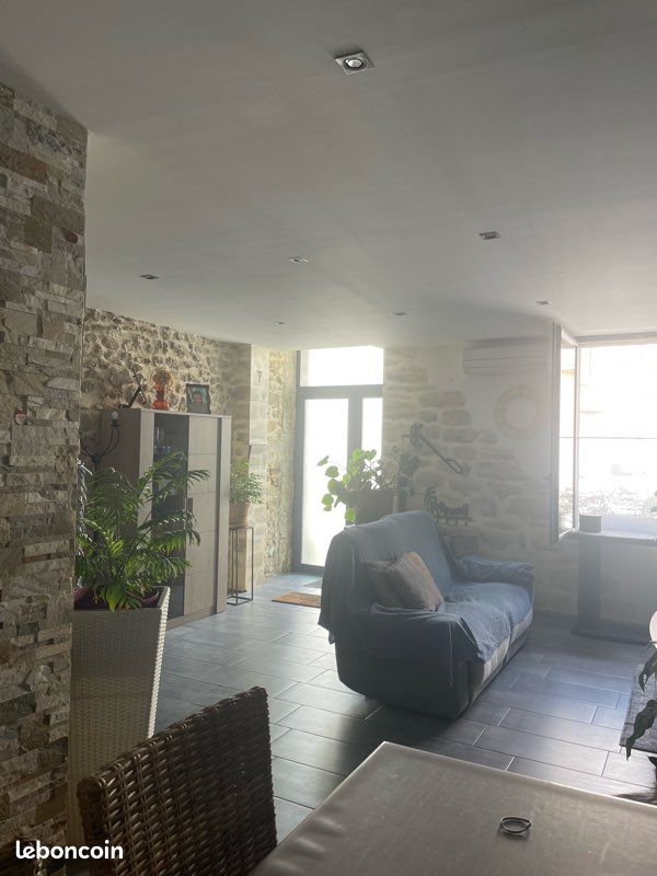 Maison 6 pièces 200 m² · à Saint-Félix-de-Lodez · 200 m² · 289 000 €