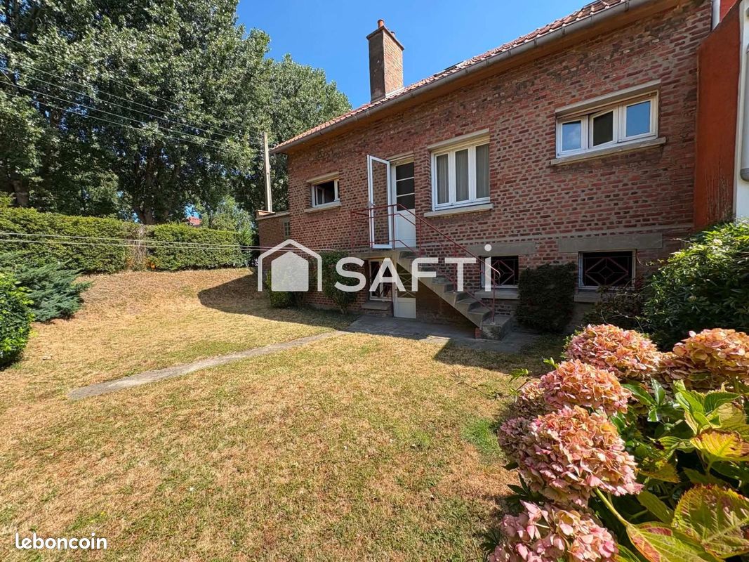 Maison 8 pièces 110 m² · à Coudekerque-Branche · 110 m² · 199 900 €