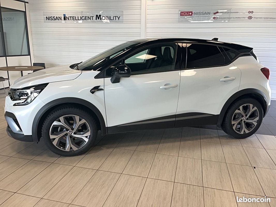 RENAULT Captur mild hybrid 160 EDC R.S. Line (image 2)
