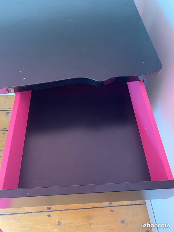 Bureau (image 6)