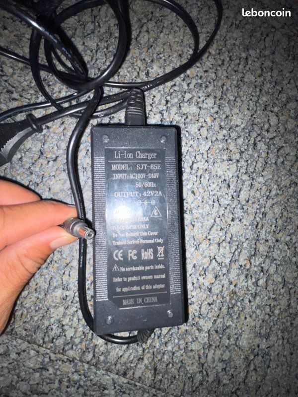 Chargeur draisienne et trottinette électrique (image 2)