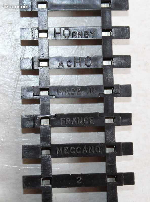 Accessoire Hornby O - Boîte N°1 De Gare : Valise Et Malle Meccano (Paris)