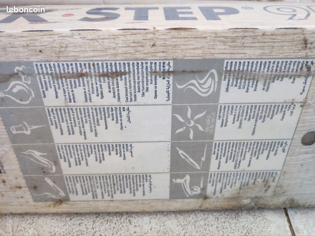 2 parquets EASY LIFE + 1 parquet QUICK STEP ( neuf) (image 9)