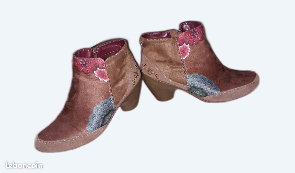 Bottines Femme Vaquero Original Boots - Daim Beige - Taille 40 - Talon 2-7 Cm - Occasion Bon état
