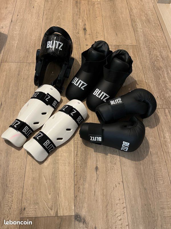 Lot Protection art martiaux/ sport combat (image 1)