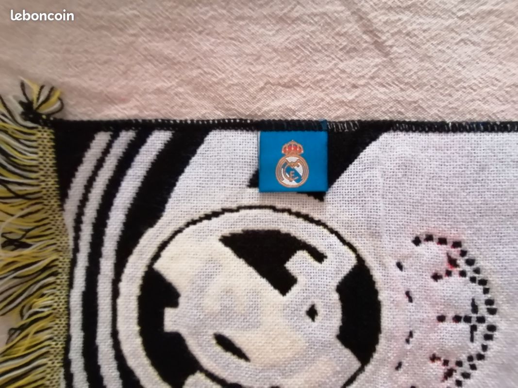 Echarpe foot rétro Real Madrid - Marseille 2009-2010